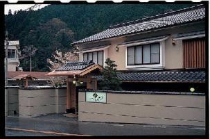 ホテル Yunokura Tsuruya 真庭市 エクステリア 写真